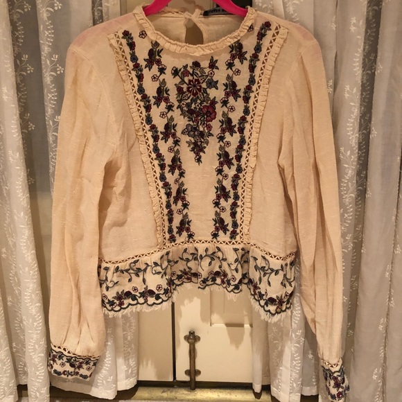 Zara Embroidered Top ✨🌙 - Picture 1 of 3